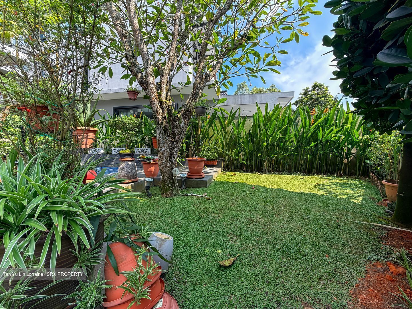 Greenbank Park (D21), Semi-Detached #486850851